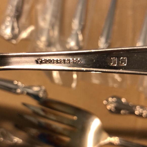 Rogers and brother silverware - Picture 5 of 6